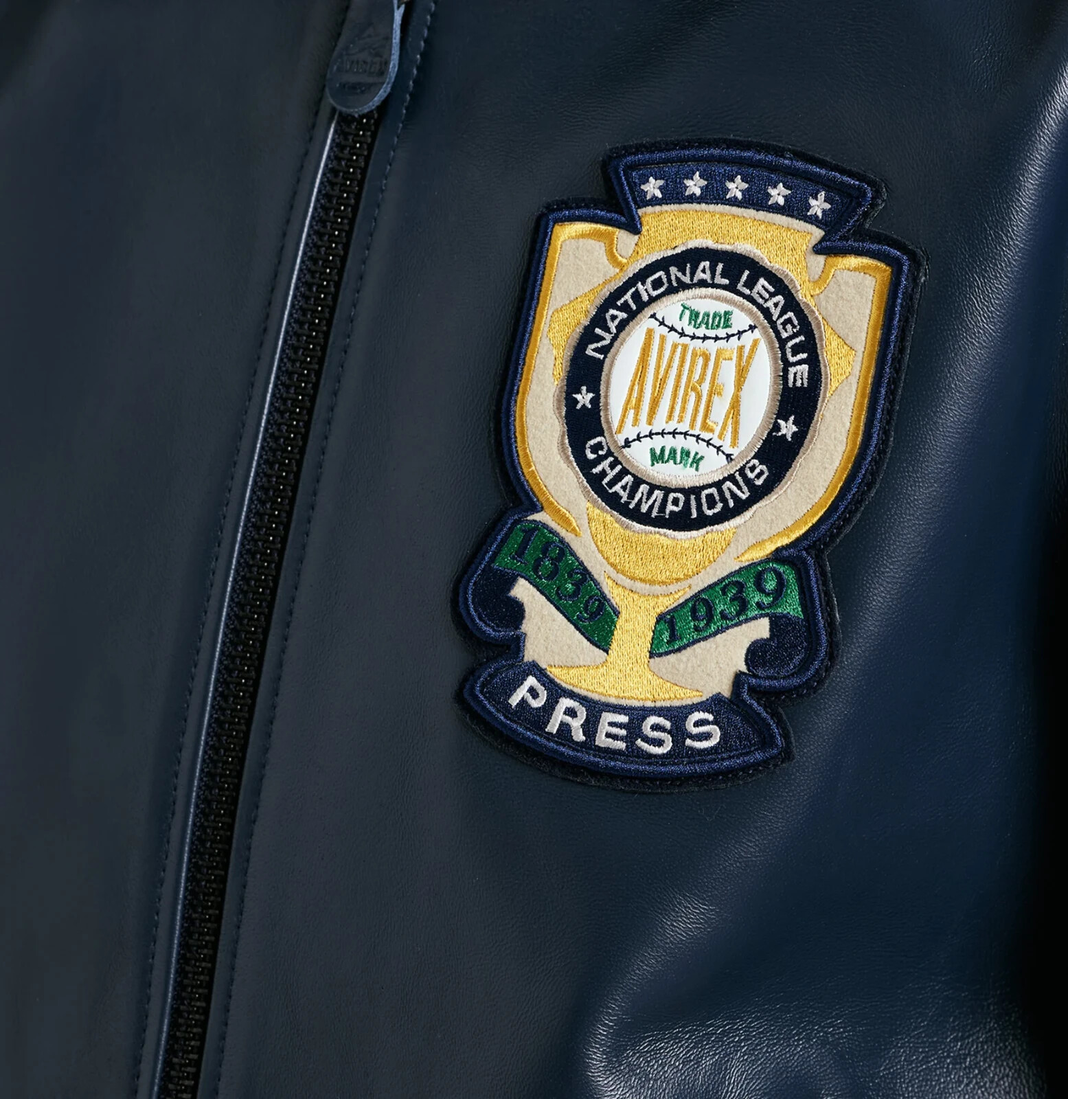 NEW Men's Avirex World Series Jacket NWT - Image 9